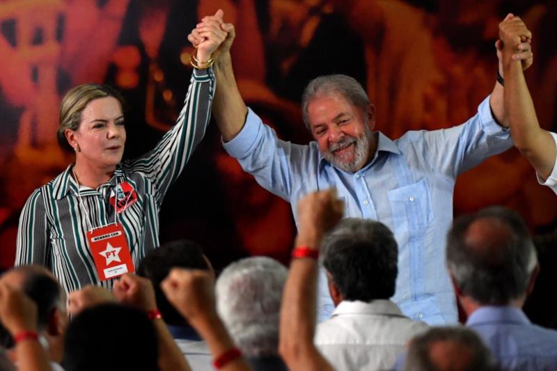 PT lança pré-candidatura de Lula à Presidência