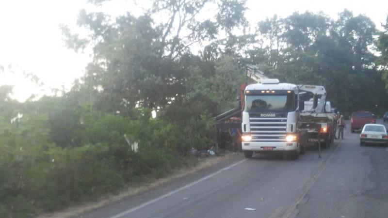 Trânsito na ERS-400 fica bloqueado