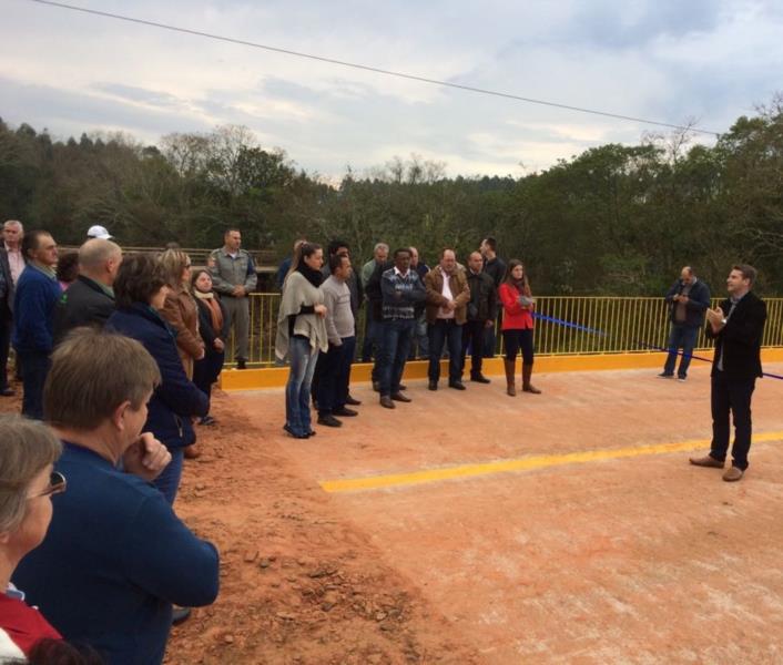 Ponte sobre o Arroio Cristina é inaugurada oficialmente