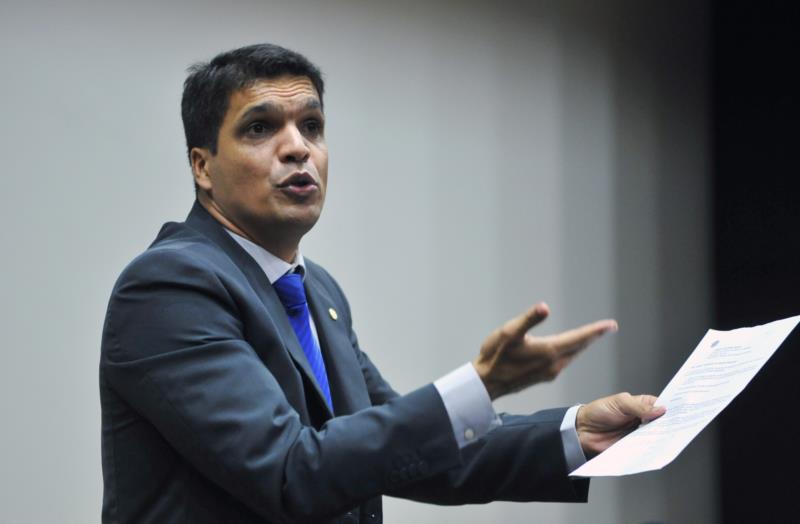 Cabo Daciolo é oficializado candidato à Presidência pelo Patriota