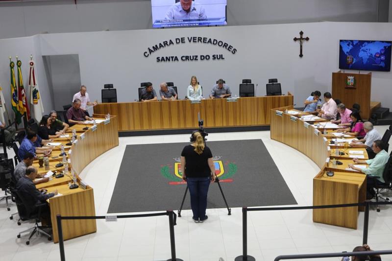 Câmara de Vereadores retorna sessões nesta segunda-feira