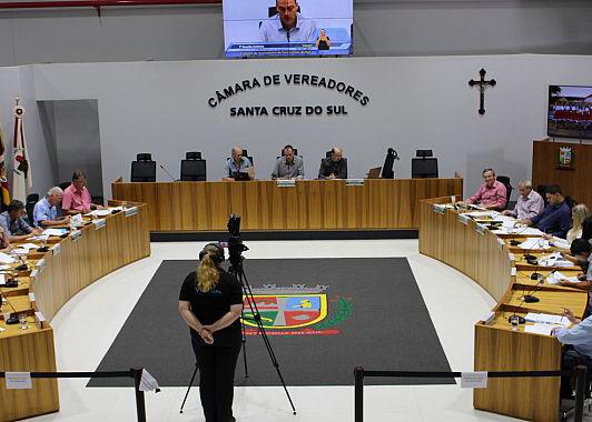 O que mudou na Câmara de Santa Cruz após a janela partidária?