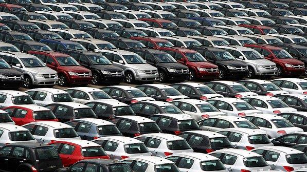 Vendas de carros e comerciais leves crescem 38,86% em março