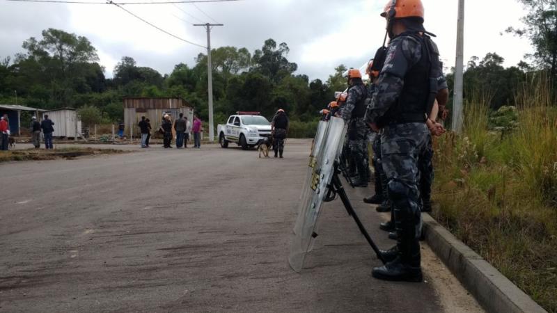 Ação cumpre mandado de reintegração de posse em loteamento