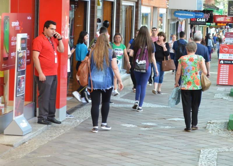 Estado publica regras para funcionamento de estabelecimentos comerciais