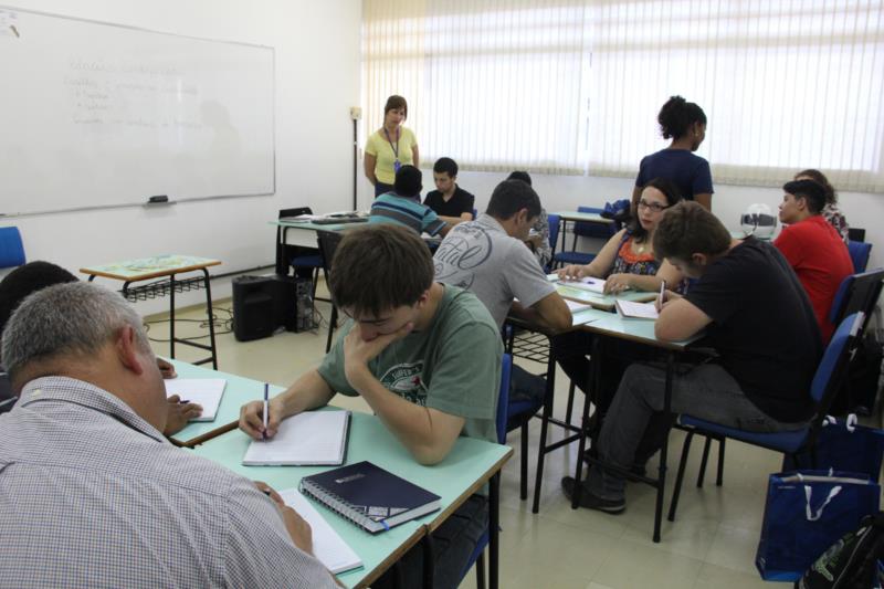 Apesc oferece curso de aprendizagem para pessoas com deficiência