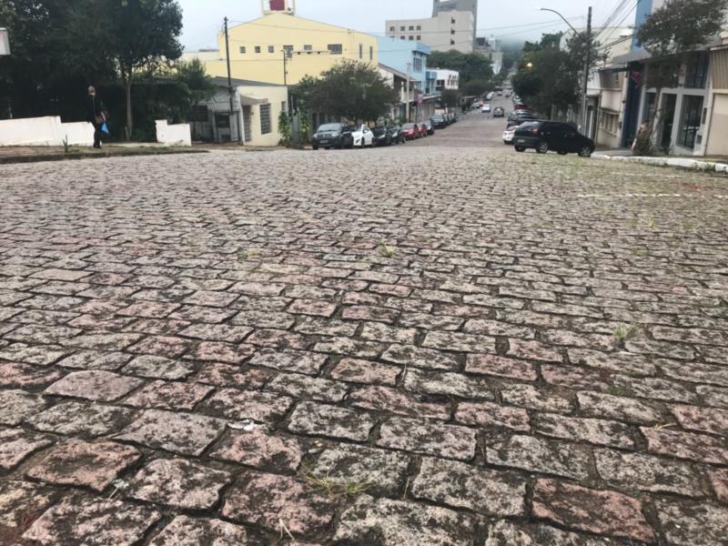 Em três meses, trecho da Fernando Abott estará pavimentado