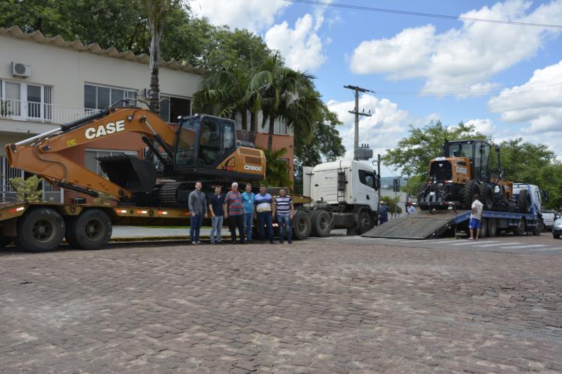 Patrola e draga renovam Parque de Máquinas de Vera Cruz