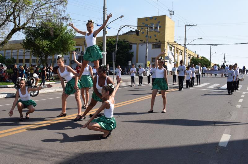 Público lota a Cláudio Manoel em Vera Cruz