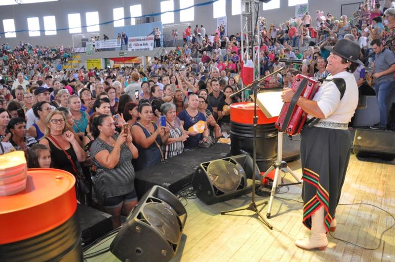 Confira fotos dos shows de Berenice Azambuja e Xirú Missioneiro