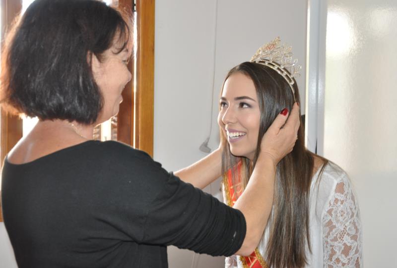 Na primeira vez nas passarelas, a coroa de rainha