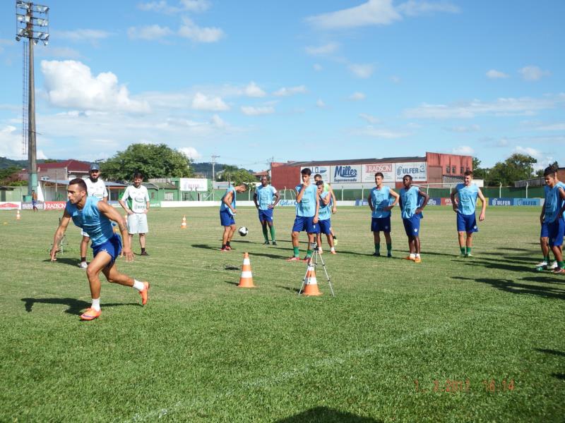 Avenida enfrenta o Pelotas na estreia da Divisão da Acesso