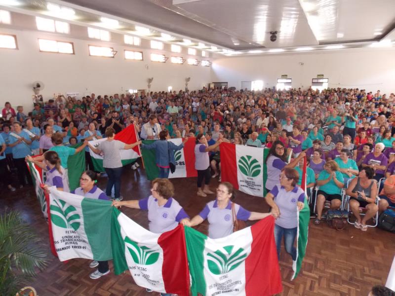 Cerca de 4 mil pessoas comemoraram o Dia da Mulher em Sinimbu