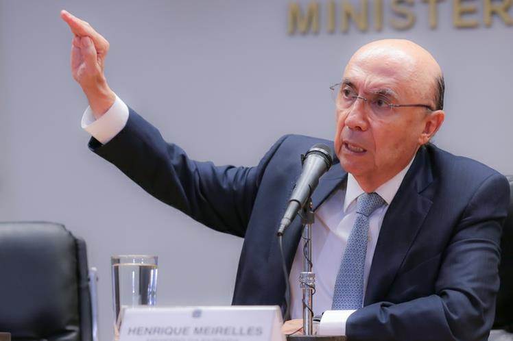 Meirelles confirma que governo estuda usar FGTS no lugar do seguro-desemprego