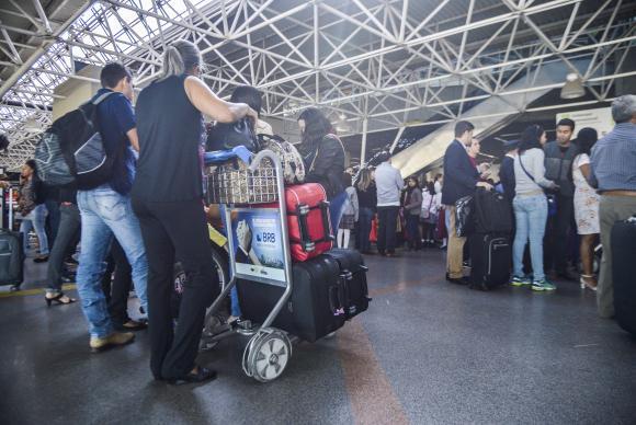 Feriados prolongados deverão impulsionar a economia, diz Ministério do Turismo