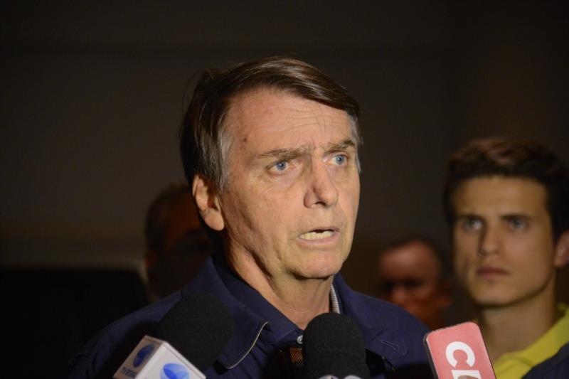 Bolsonaro faz nesta quarta primeira reunião com os 22 ministros indicados