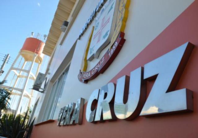 Servidores públicos de Vera Cruz recebem reajuste salarial de 8%