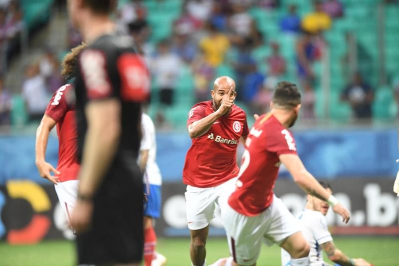 Inter bate o Bahia e chega à quinta vitória consecutiva