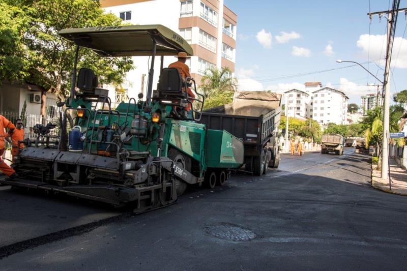 Pavimentação vai tomando forma na Gaspar Martins