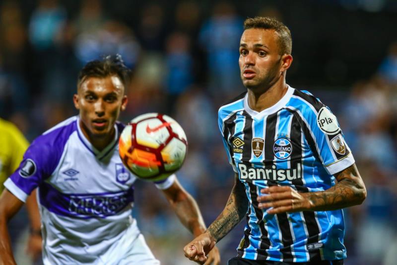 Grêmio estreia com empate na Libertadores