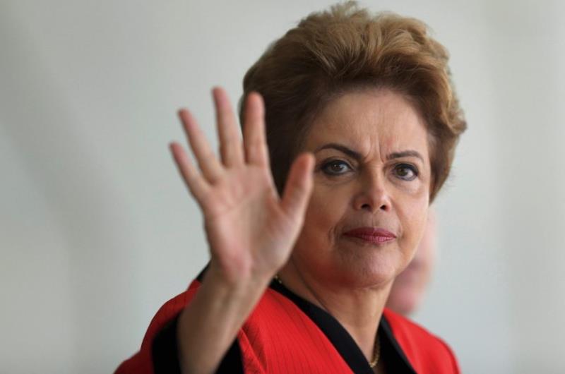 Pedido de Dilma de pensão por perseguição na ditadura será analisado por Damares