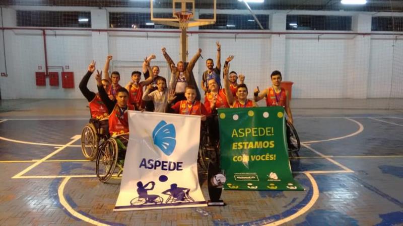 Aspede fatura o título da 4ª Copa Lajeado de Basquete