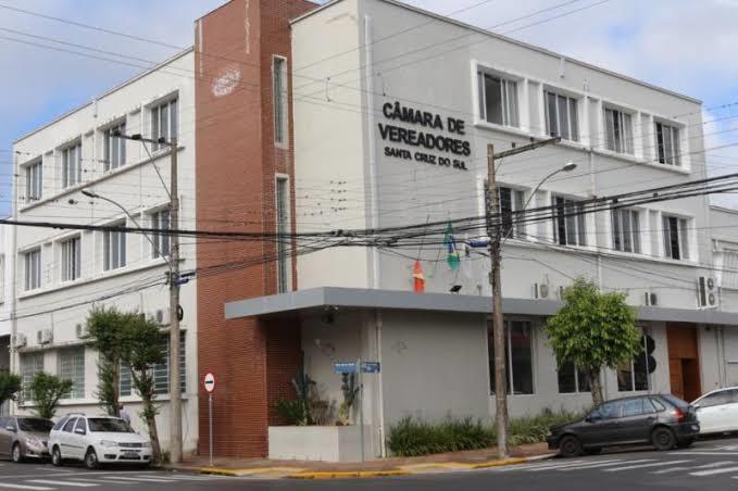 Câmara de Vereadores de Santa Cruz vai devolver quase R$ 4 milhões ao Executivo