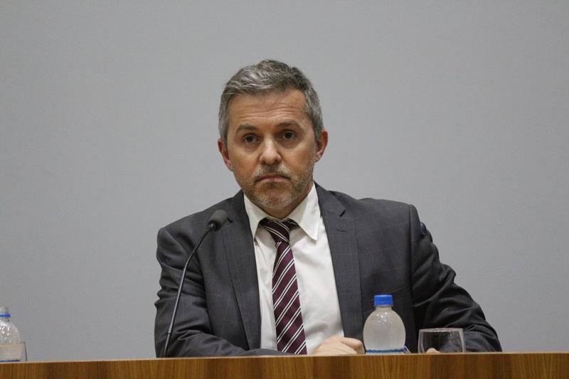 “Rachadinha é algo que deve ser banido das relações políticas”, diz promotor sobre condenação de Lersch