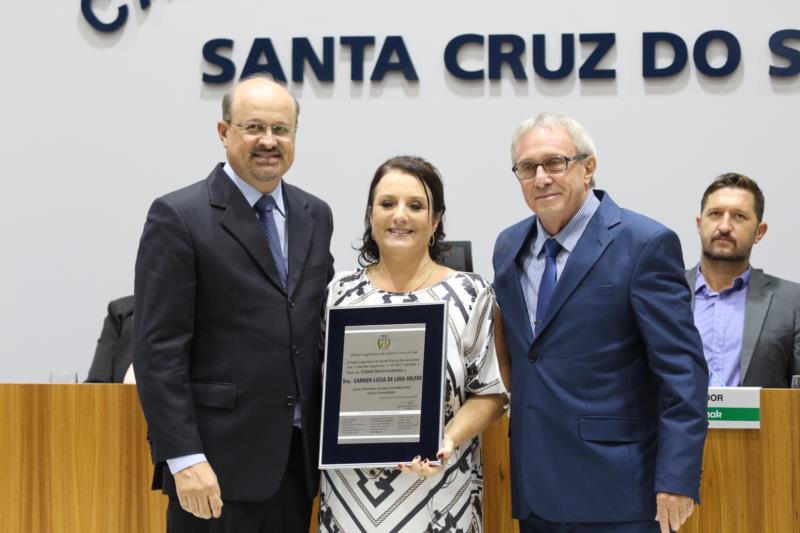 Reitora da Unisc recebe título de Cidadã Santa-cruzense