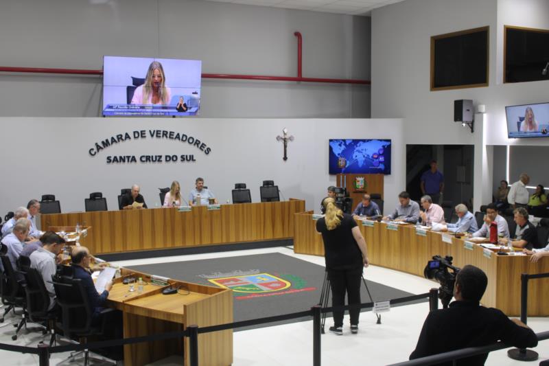 Vereadores aprovam projeto que cria Plano de Carreira dos Médicos