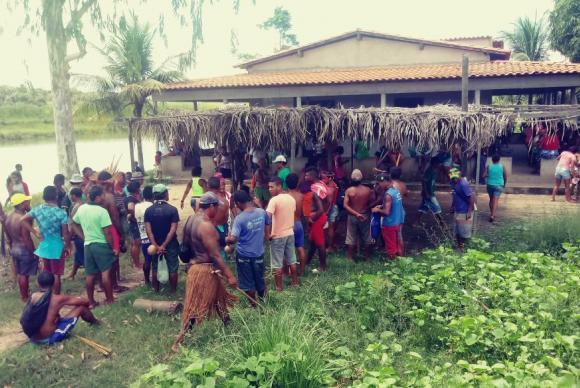 Ataque a aldeia deixa 13 índios feridos no Maranhão