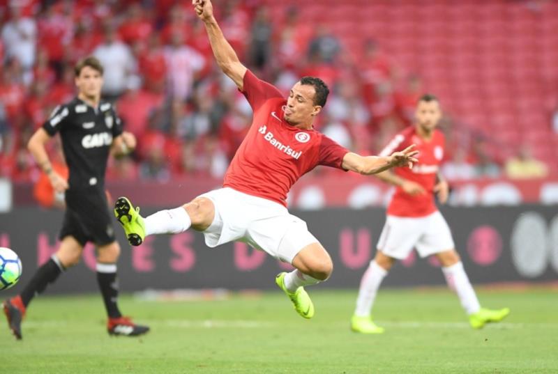 Internacional perde para o Atlético-MG