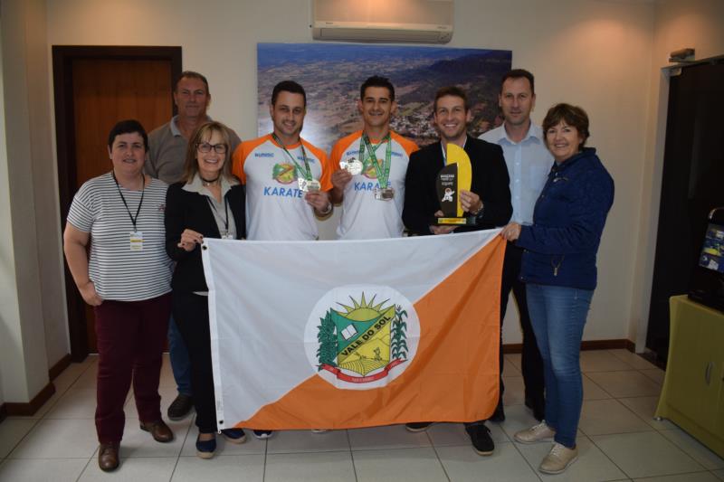 Atletas representam Vale do Sol no Campeonato Brasileiro de Karatê