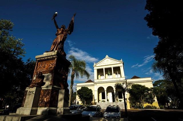 Turno único é prorrogado até 31 de janeiro