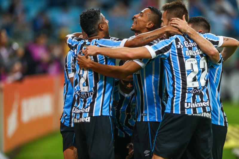 Grêmio vence o Atlético-MG na Arena, na retomada do Brasileirão