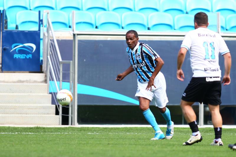 Morre o ex-jogador do Grêmio Tarciso Flecha Negra