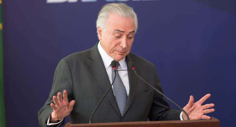 Câmara concluirá reforma política e discutirá denúncia contra Temer esta semana