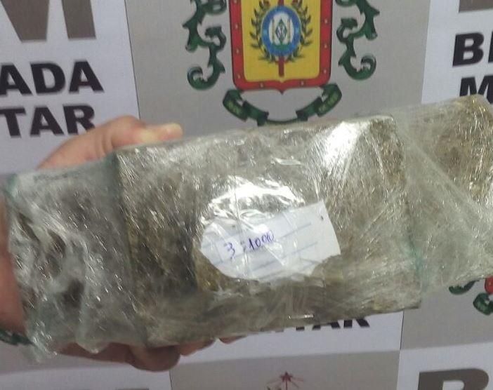 BM prende jovem por tráfico de drogas em Santa Cruz do Sul