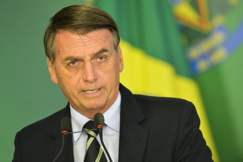 Bolsonaro assina Medida Provisória para combater fraudes na Previdência