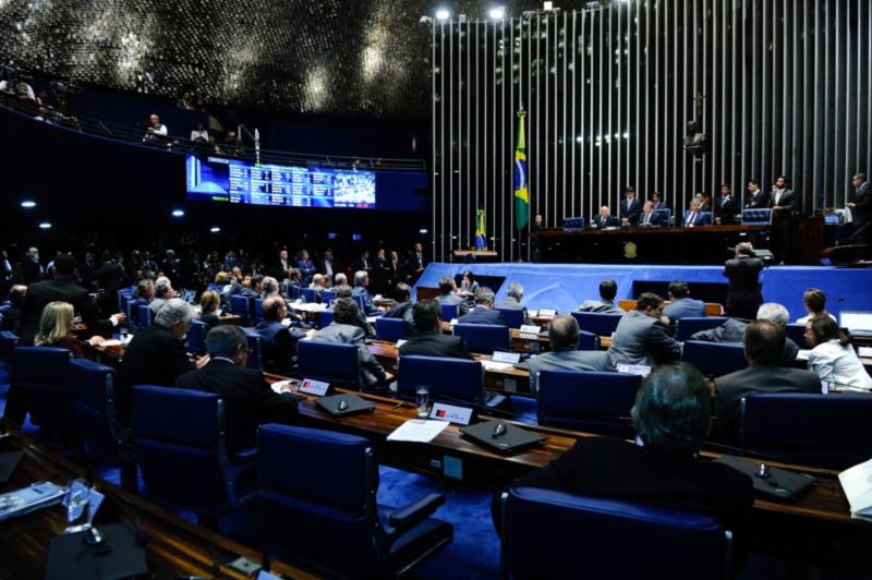 Senado rejeita emendas e aprova PEC do Teto de Gastos em primeiro turno