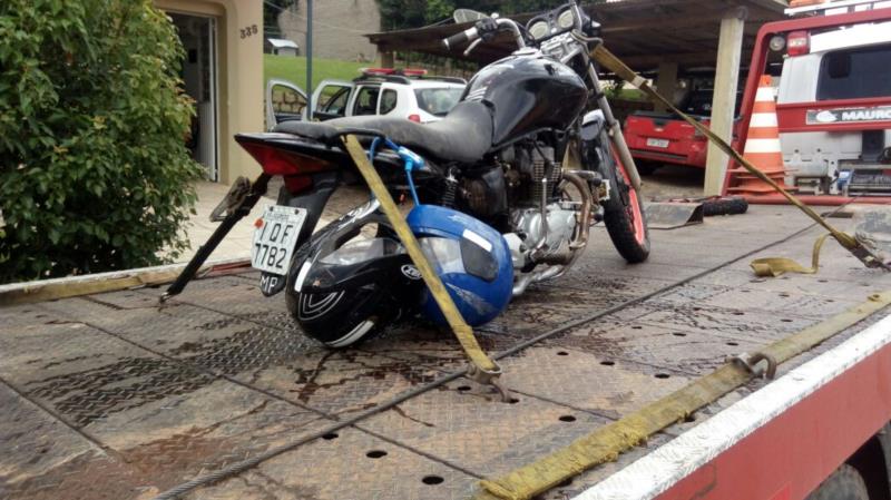 Homens são presos após furtar motocicleta em Segredo