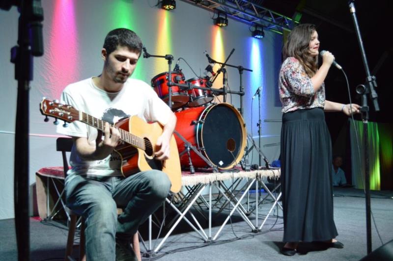 Artistas soltam a voz no Festival Canta Vera Cruz