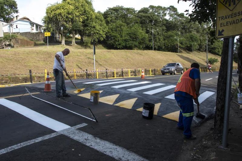 Parte da Floriano fica fechada nesta manhã