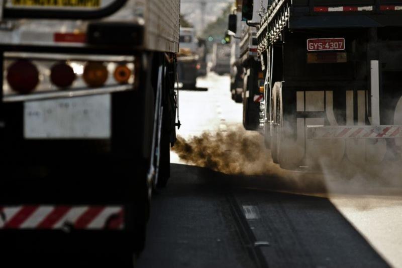 Doze governadores comprometeram-se com a redução da emissão de gases