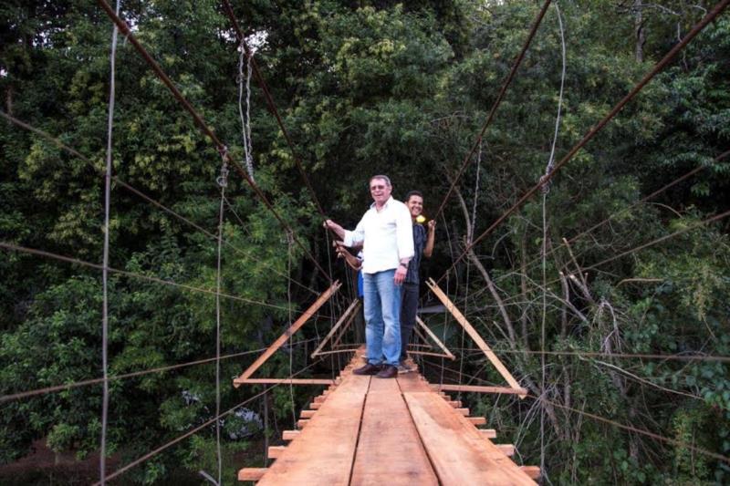 Pontes pênsil são recuperadas no interior de Santa Cruz