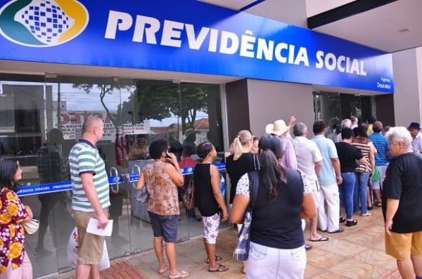 Bolsonaro analisa reforma da Previdência ainda esta semana