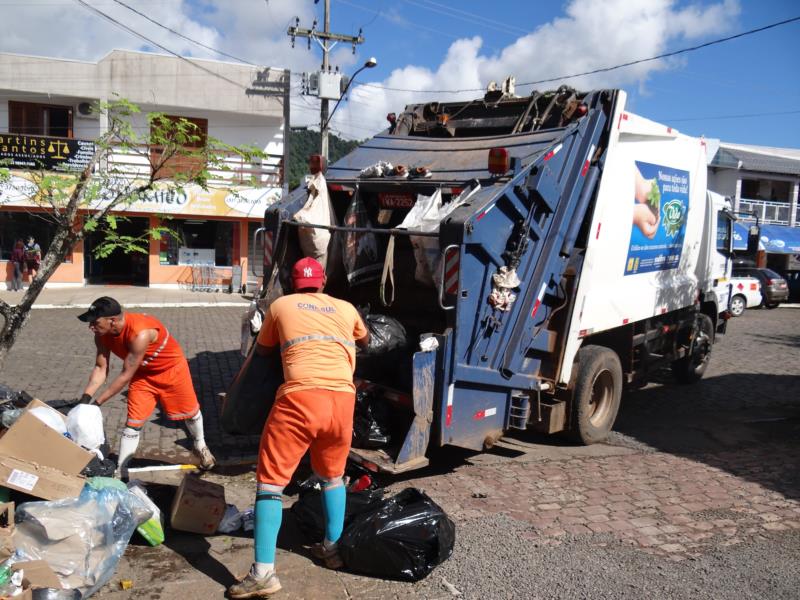 Vale do Sol recolhe cerca de 50 toneladas de lixo por mês