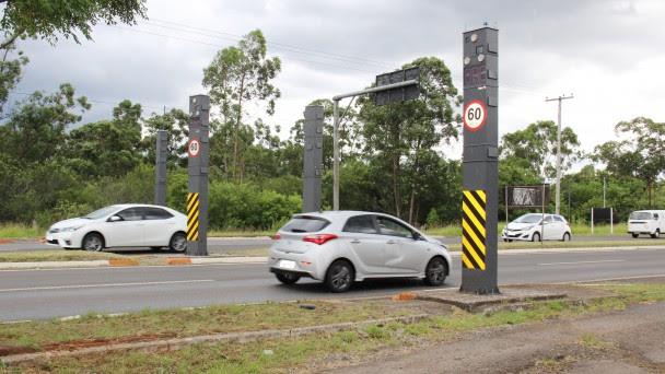 Começa licitação para lombadas eletrônicas em rodovias estaduais