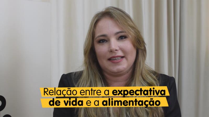 Relação entre expectativa de vida e alimentação