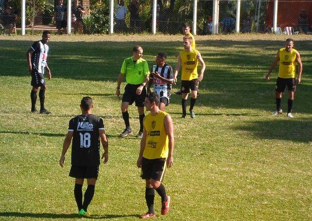 Santa Cruz perde jogo treino contra São Martinho